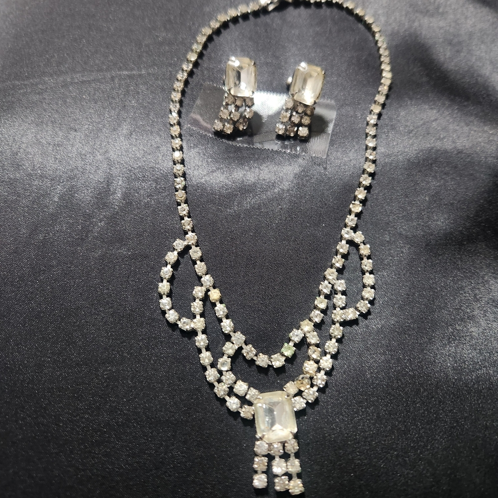 Silver-Tone Clear Crystal Necklace and Earring Set - Elegant Women's Jewelry